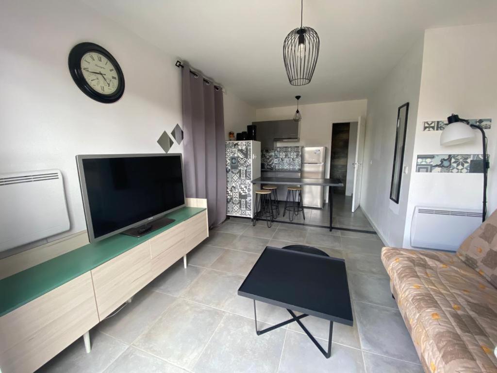 Studio Avec Exterieur Ombrage Saint-Marcel-Les-Valence Exterior photo